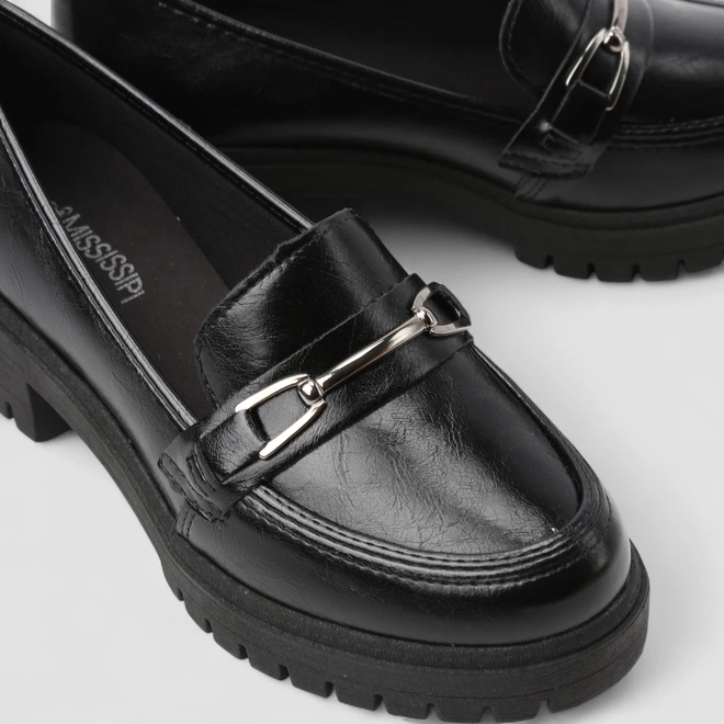 Mocassim Feminino Mississipi Tratorado Enfeite Metálico Preto