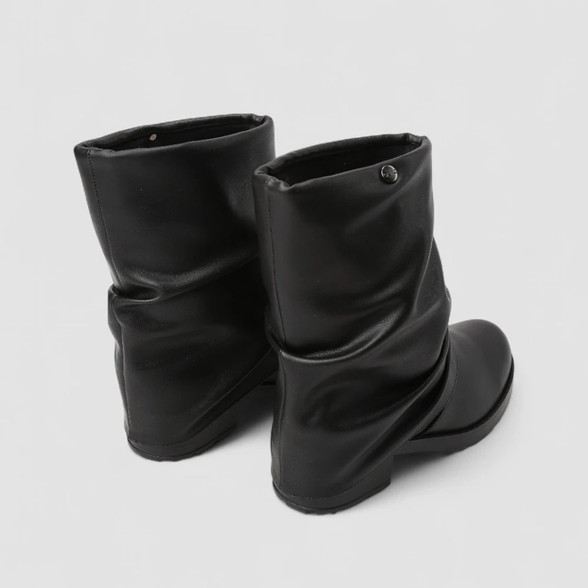 Bota Slouchy Feminina Quiz Drapeada Detalhe Capa Preto