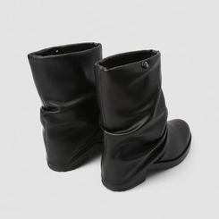 Bota Slouchy Feminina Quiz Drapeada Detalhe Capa Preto