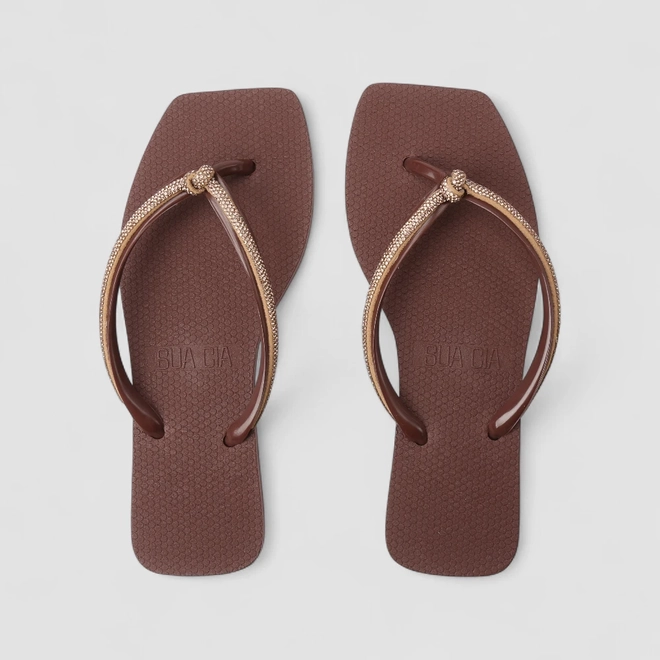 Chinelo Feminino Sua Cia Strass Marrom