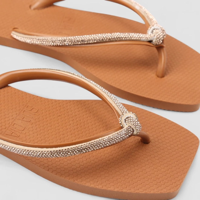 Chinelo Feminino Sua Cia Strass Caramelo