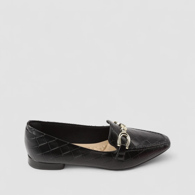Mocassim Feminino Sua Cia Enfeite Metalizado Trama Preto