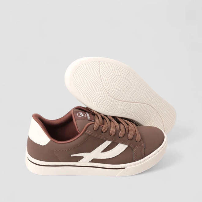 Tênis Casual Feminino Via Marte Nobuck Faixa Estilizada Marrom
