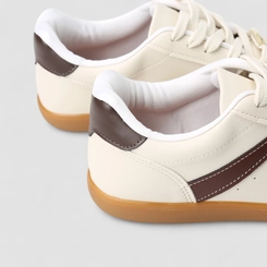 Tênis Casual Feminino Vizzano Camurça Recorte Lateral Off White