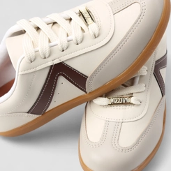 Tênis Casual Feminino Vizzano Camurça Recorte Lateral Off White