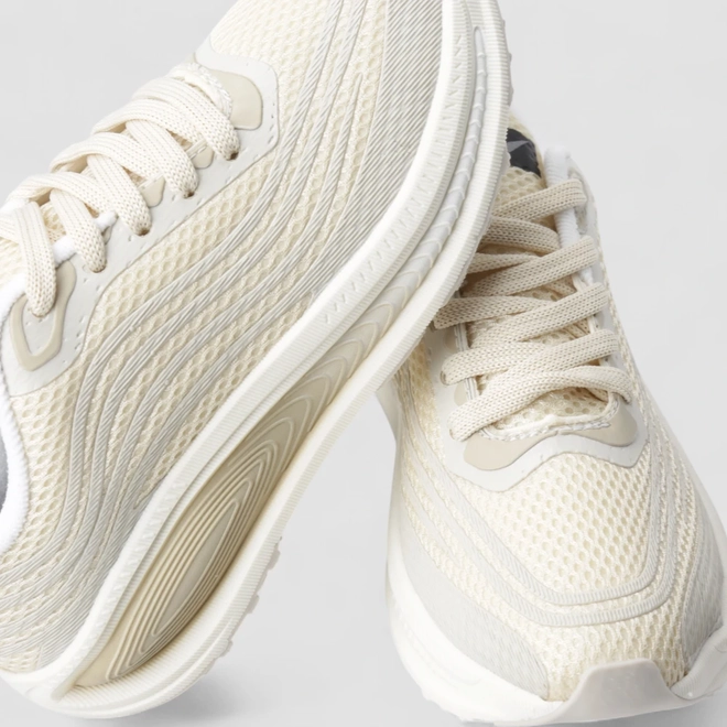 Tênis Esportivo Feminino Vertus Faixas Estilizadas Off White
