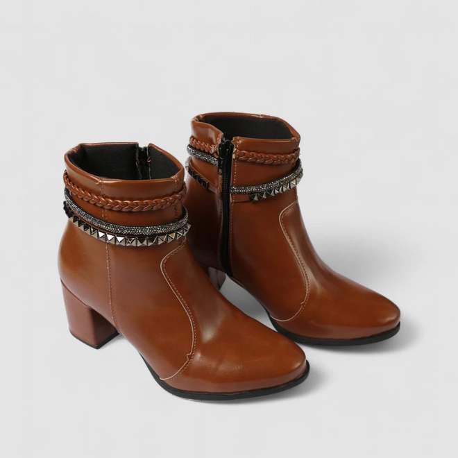 Ankle Boot Feminina Penélope Salto Bloco Tira Tressê & Strass Marrom