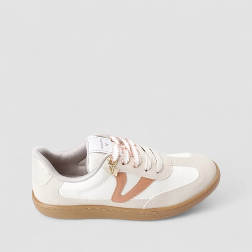 Tênis Casual Feminino Via Marte Nobuck Detalhe Pingente Bege