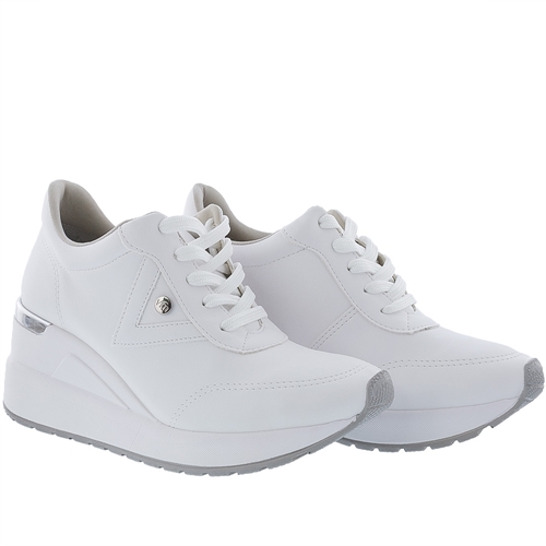 Tenis branco sales via marte flatform