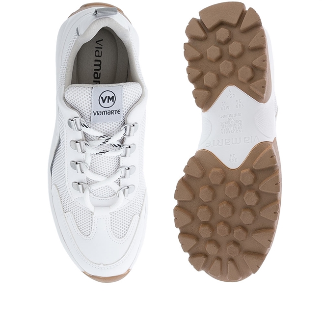 Tenis tratorado via store marte